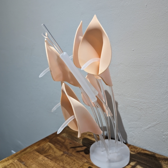 Vintage Lucite and Acrylic Calla Lilly & Cattail Floral Sculpture, Vintage Perma - Picture 6 of 10